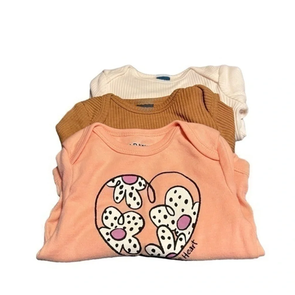 3- Old Navy Longsleeve Bodysuits 0-3 months baby